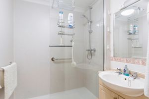 SHOWER ROOM- click for photo gallery